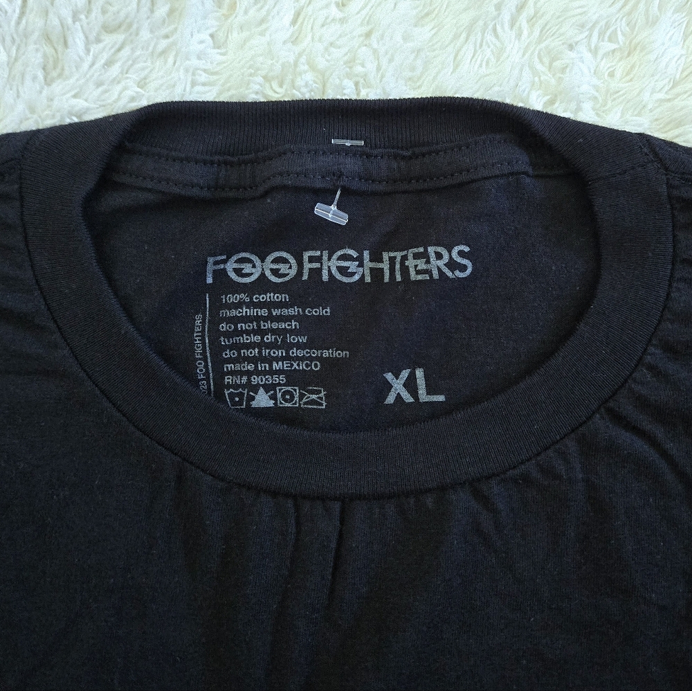 Foo Fighters🤺 "FF" Logo Graphic Tee👕 - NWOT - Picture 4 of 11